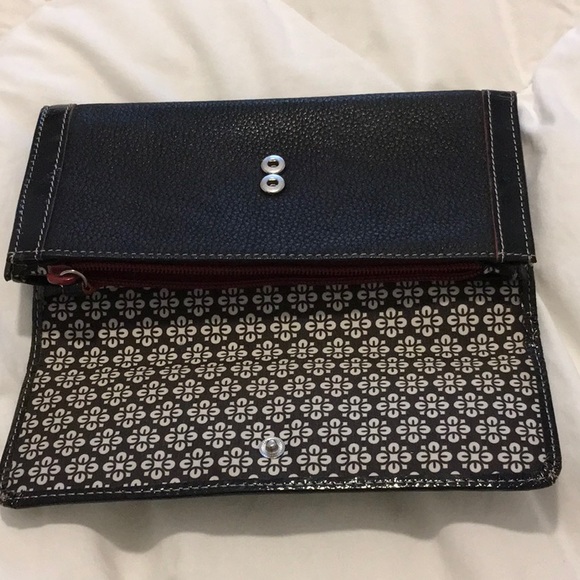 Pre owned fossil wallet - Picture 1 of 6